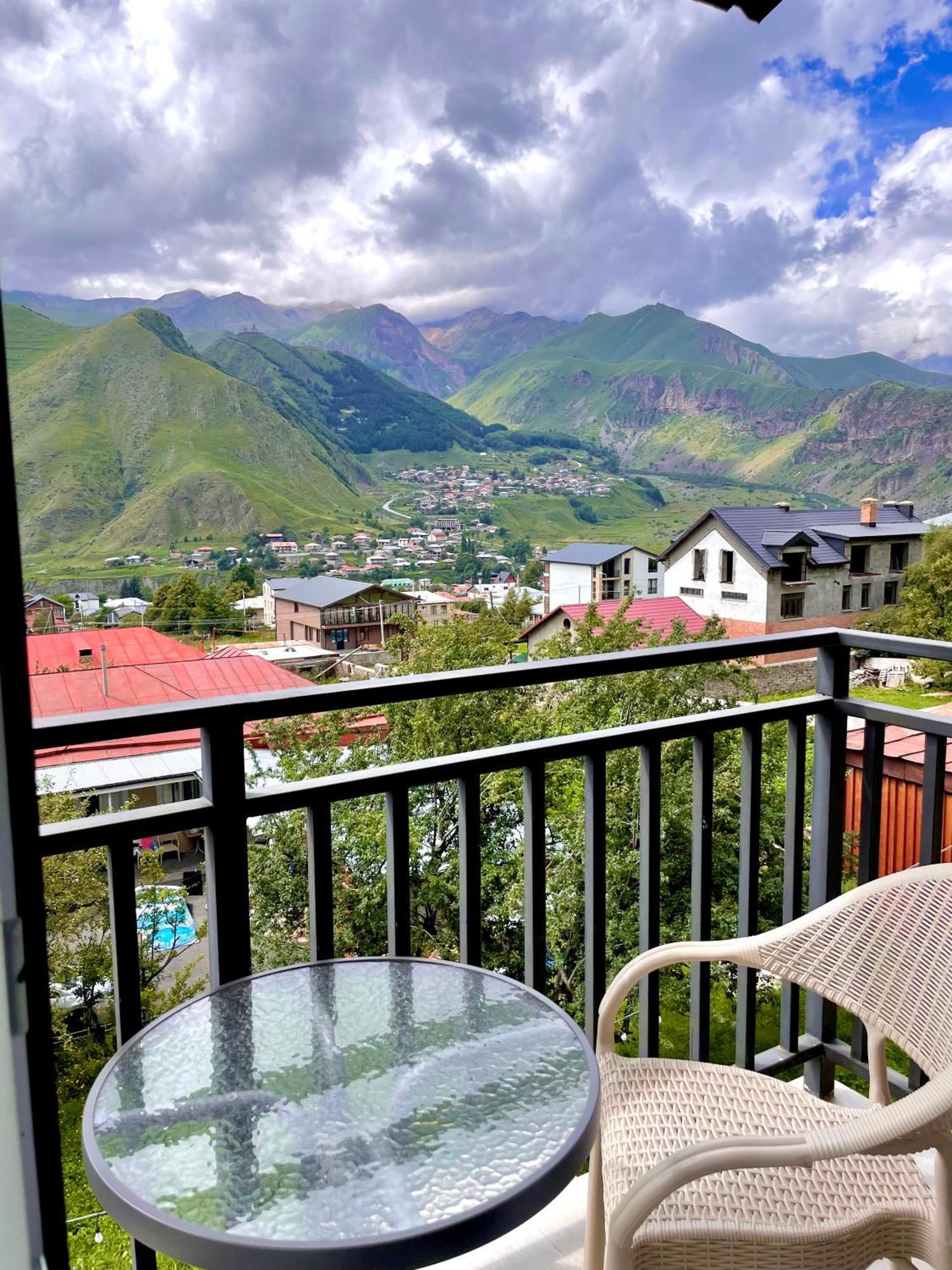 Planet Kazbegi Otel Dış mekan fotoğraf