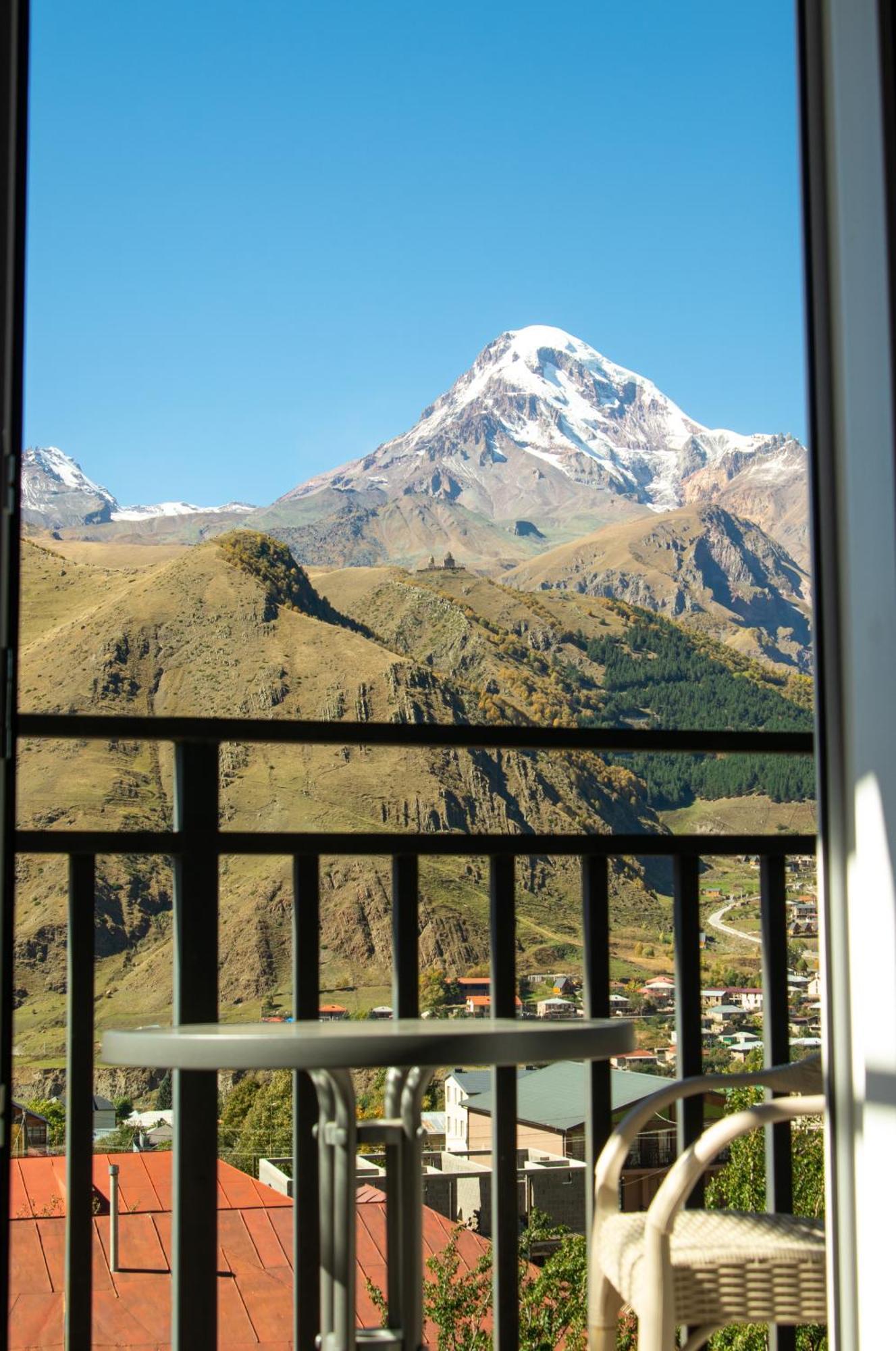 Planet Kazbegi Otel Dış mekan fotoğraf